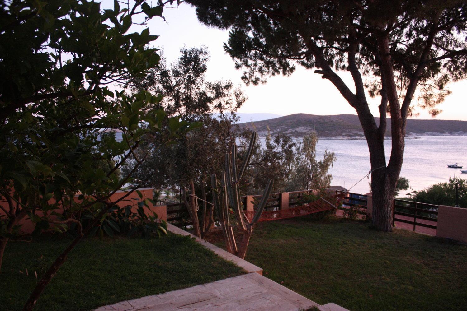 Teras Motel Foça Eksteriør bilde
