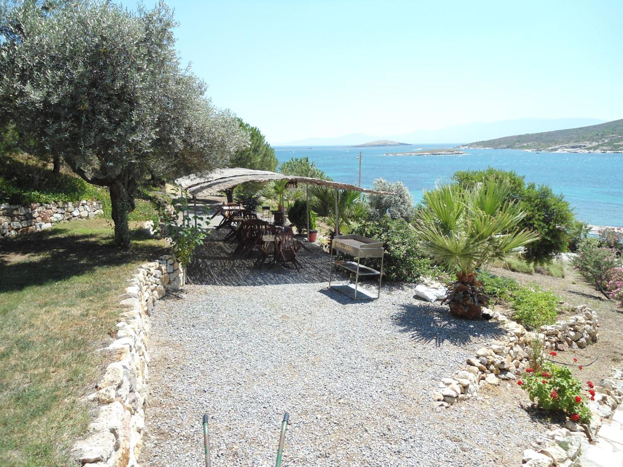 Teras Motel Foça Eksteriør bilde