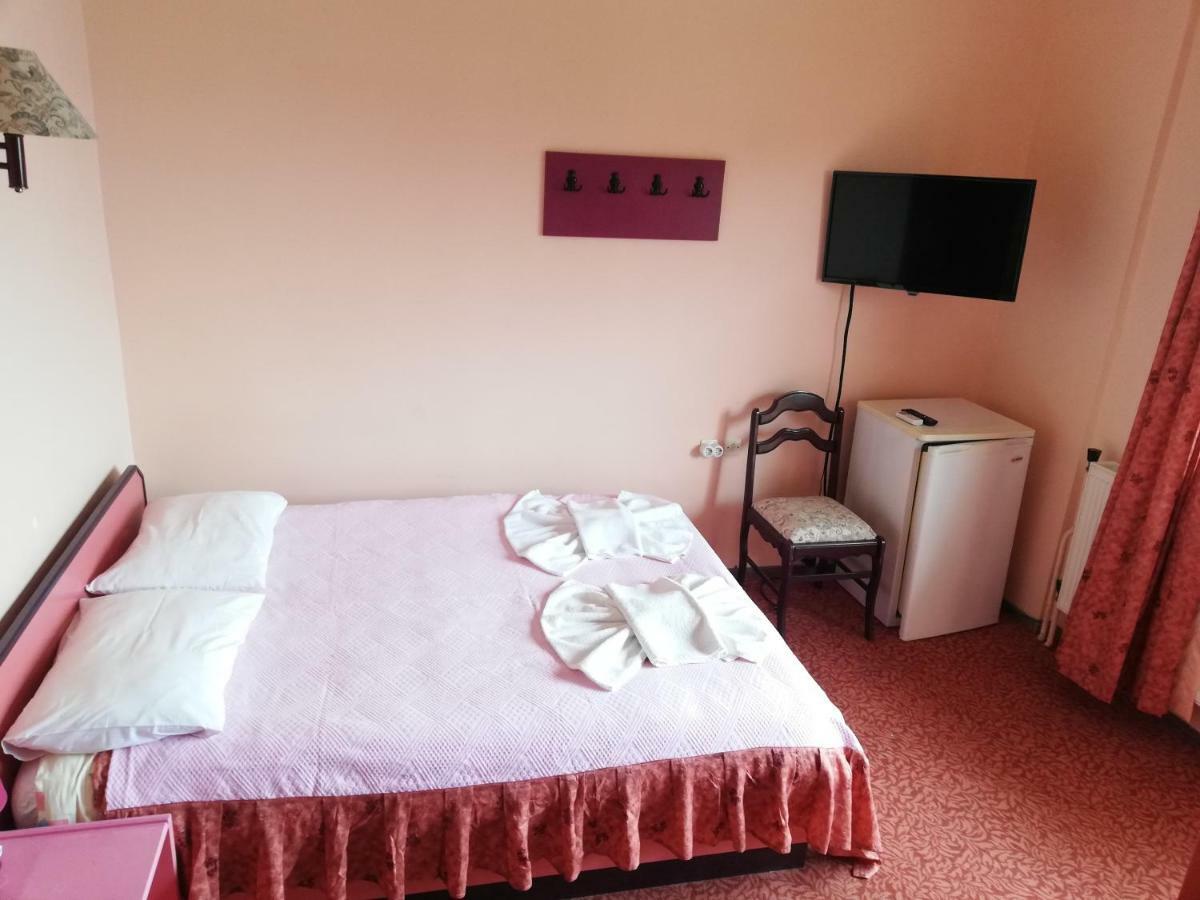 Teras Motel Foça Eksteriør bilde